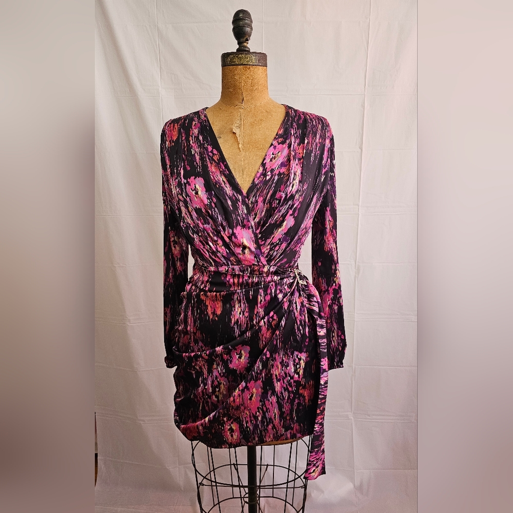 WAYF multi color long sleeve dress Size 6